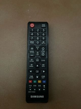 Televisor Samsung Negro y Plata