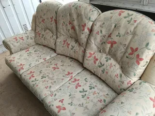 Sofá de 3 plazas con estampado floral