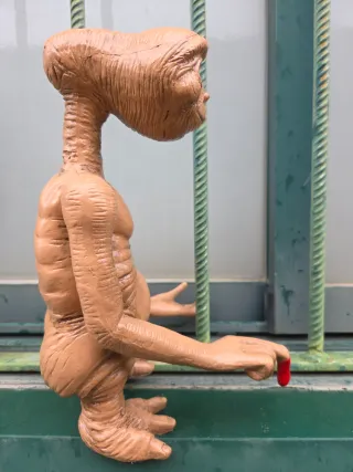 Figura ET Muñeco Coleccionista el extraterrestre