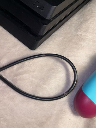 PlayStation 4 Pro 1TB + Controller + 4 Giochi