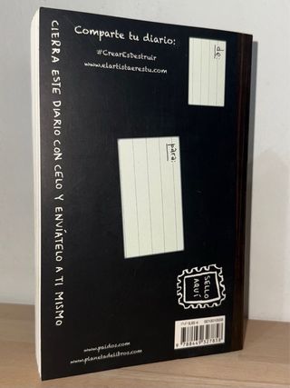 Destroza este diario – Keri Smith – Muy buen estad