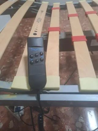 Cama eléctrica articulada,