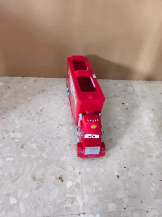 - Camión McQueen Cars Perfecto estado