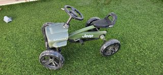 Coche de pedales Jeep Sahara niño