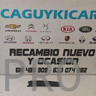 MOLDURA PUERTA TRASERA DERECHA FORD FOCUS NUEVO