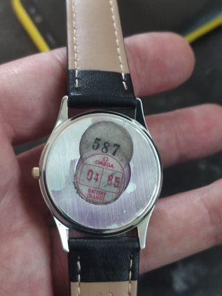 Omega Seamaster Quartz Reloj Dorado