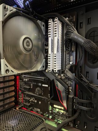 PC Intel i5 16GB RAM 500GB M.2 NVMe