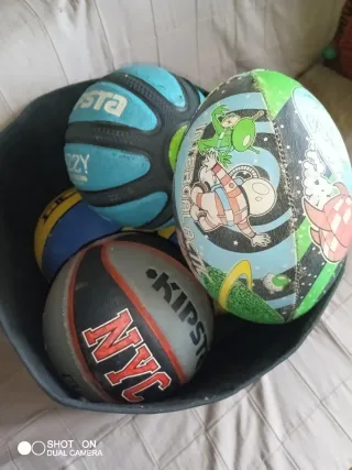 Lote di 5 palloni di vari colori