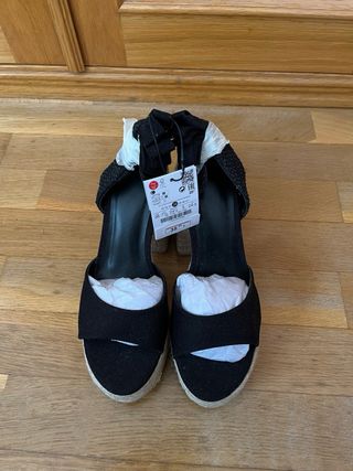 Sandalias negras tacón plataforma esparto