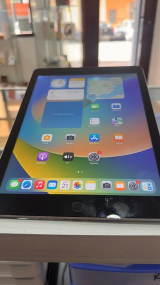iPad 6ª Gen Gris Espacial 32GB