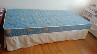 2 Somieres y colchones cama 90x190