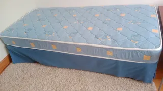 2 Somieres y colchones cama 90x190