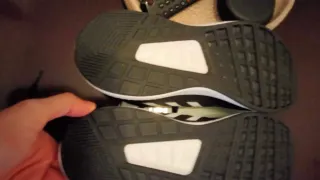 Zapatillas Adidas Negras y Blancas Nuevas