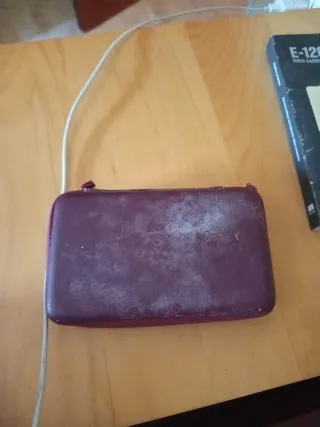 Nintendo DSi XL Pantalla rota y sin cargador