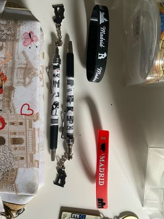 Lote Souvenirs Madrid: Tazas, llavero y más