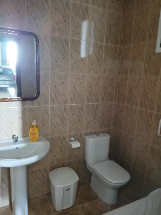 Local para alquilar, buen acceso, iluminación ok