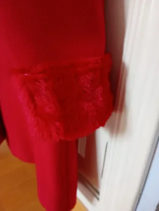 Abrigo de paño niña rojo con lazo y pelo. Talla 12