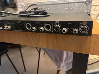 Yamaha SPX990 con caja para dos racks