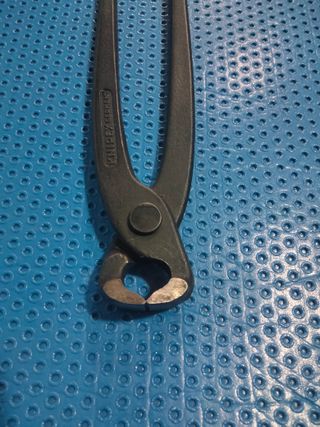 Tenaza rusa Knipex 220mm negro atramentado