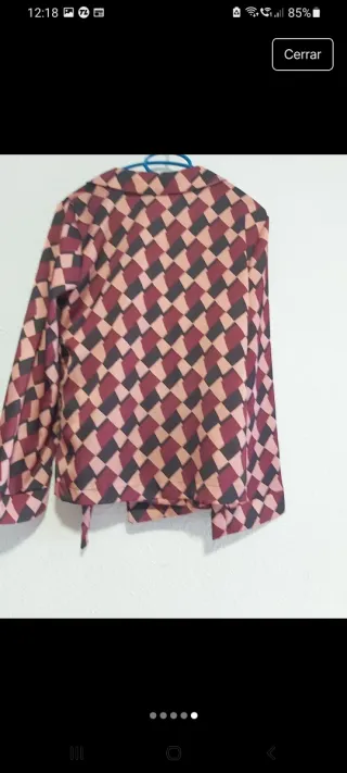 Camisa cruzada rosa y morada y negra