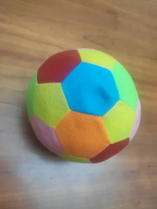 Pelota de peluche multicolor