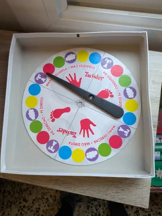 Juego Twister Hasbro