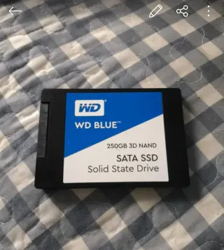 Lote 4 SSD Kingston WD y scandisk