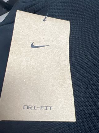 chaqueta nike negra y naranja