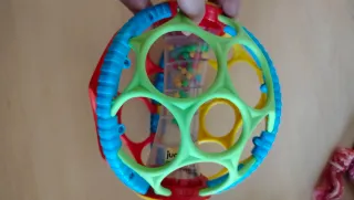 Pelota de actividades para bebés de juguettos