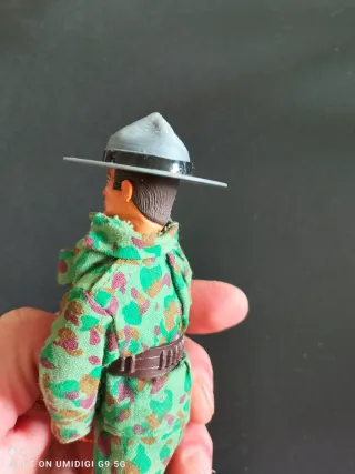 Madelman Policía Montada Sombrero Gris