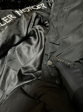 Abrigo Moncler Negro