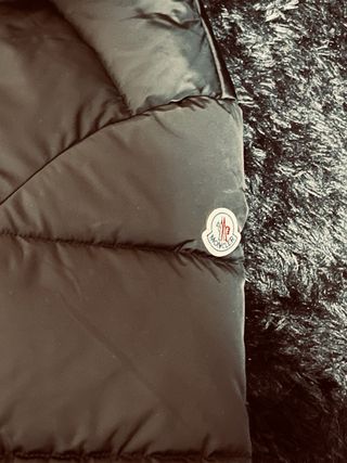 Abrigo Moncler Negro