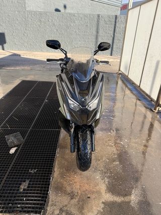 KYMCO DTX 350 Scooter