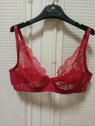 Reggiseno rosso pizzo lucido