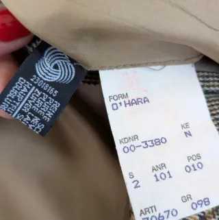 Chaqueta Hugo Boss lana 100%  Talla L