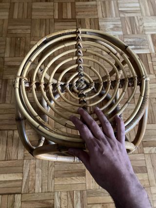 Taburete de mimbre / ratán redondo