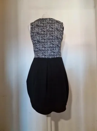 LAST PRICE Abito tubino fantasia bianco/nero tagli