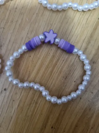 Pulseras perlas y abalorios estrella