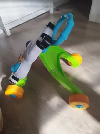Andador correpasillos bebé Fisher-Price cebra