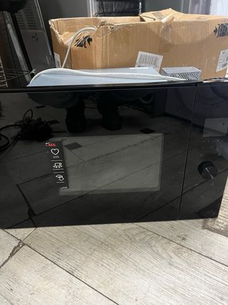 Microondas AEG empotrable casi nuevo