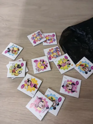 2 Puzzles Disney 30 piezas + Domino + Parejas