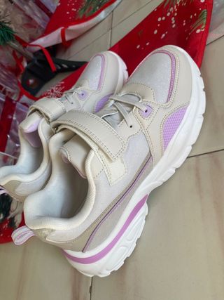 Zapatillas deportivas beige y rosa talla 38