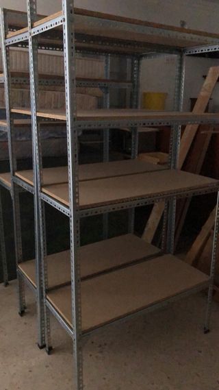 Estanterías metálicas por modulo