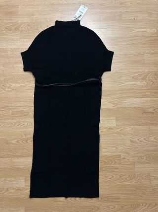 Vestido Zara Negro Midi con Cinturón