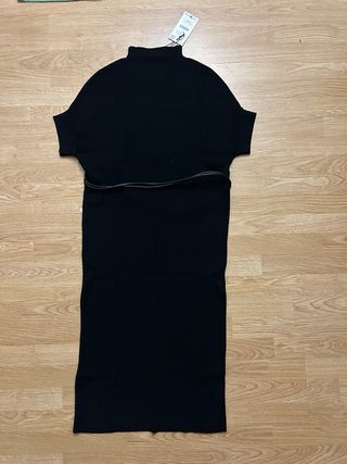 Vestido Zara Negro Midi con Cinturón