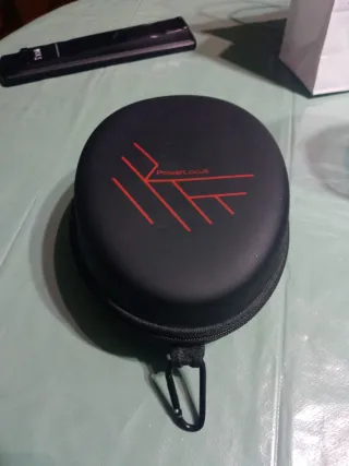 Cascos Bluetooth Morado y Blanco con Funda