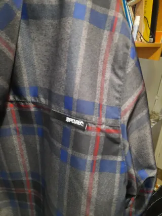 Cazadora Rip Curl cuadros gris oscuro Talla L