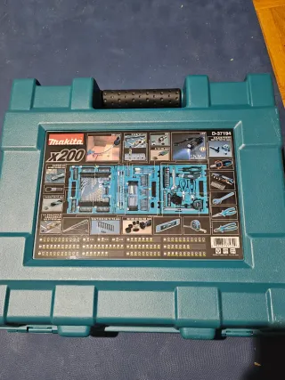 Maletín Makita Accesorios 200 Piezas