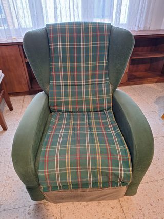 Sillón reclinable tela verde y cuadros
