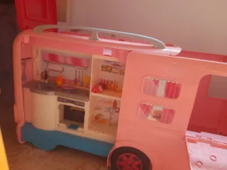 Autocaravana Barbie Rosa